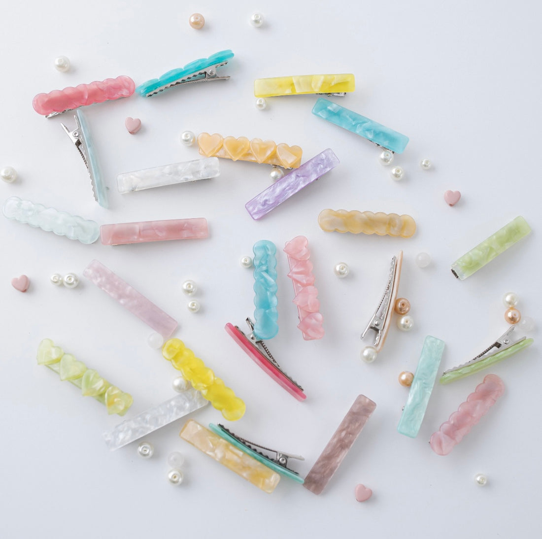 Scalloped Acrylic Hair Clip - 20 Glitter & Pearl