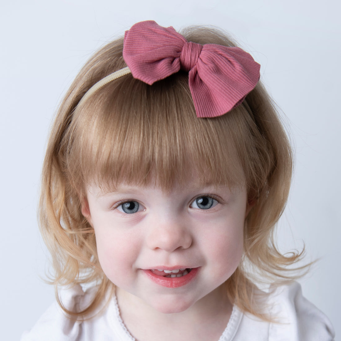 Reeva Bow Skinny Nylon Headband - 17 colors