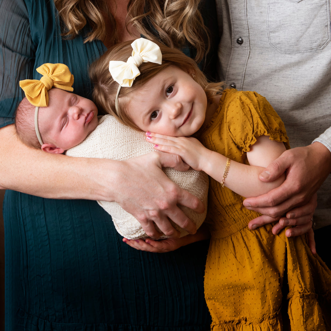 Reeva Bow Skinny Nylon Headband - 17 colors